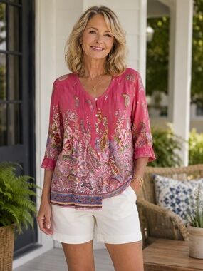NWOT- ONESEASON Paisley/ floral Pink Blouse. L